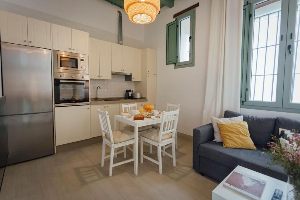 Komodo Gran Poder - Penthouse With Private Pool And Cozy Twin Bedroom Central Apartment Севиля Екстериор снимка
