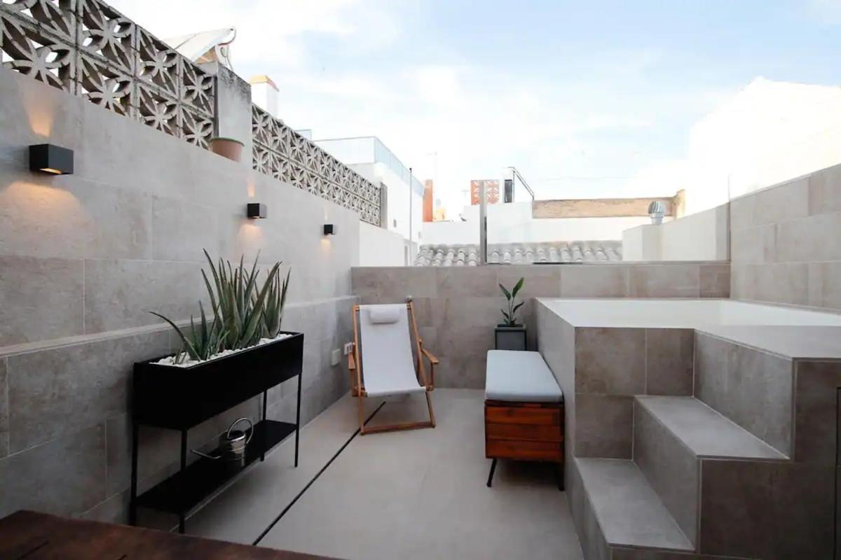 Komodo Gran Poder - Penthouse With Private Pool And Cozy Twin Bedroom Central Apartment Севиля Екстериор снимка