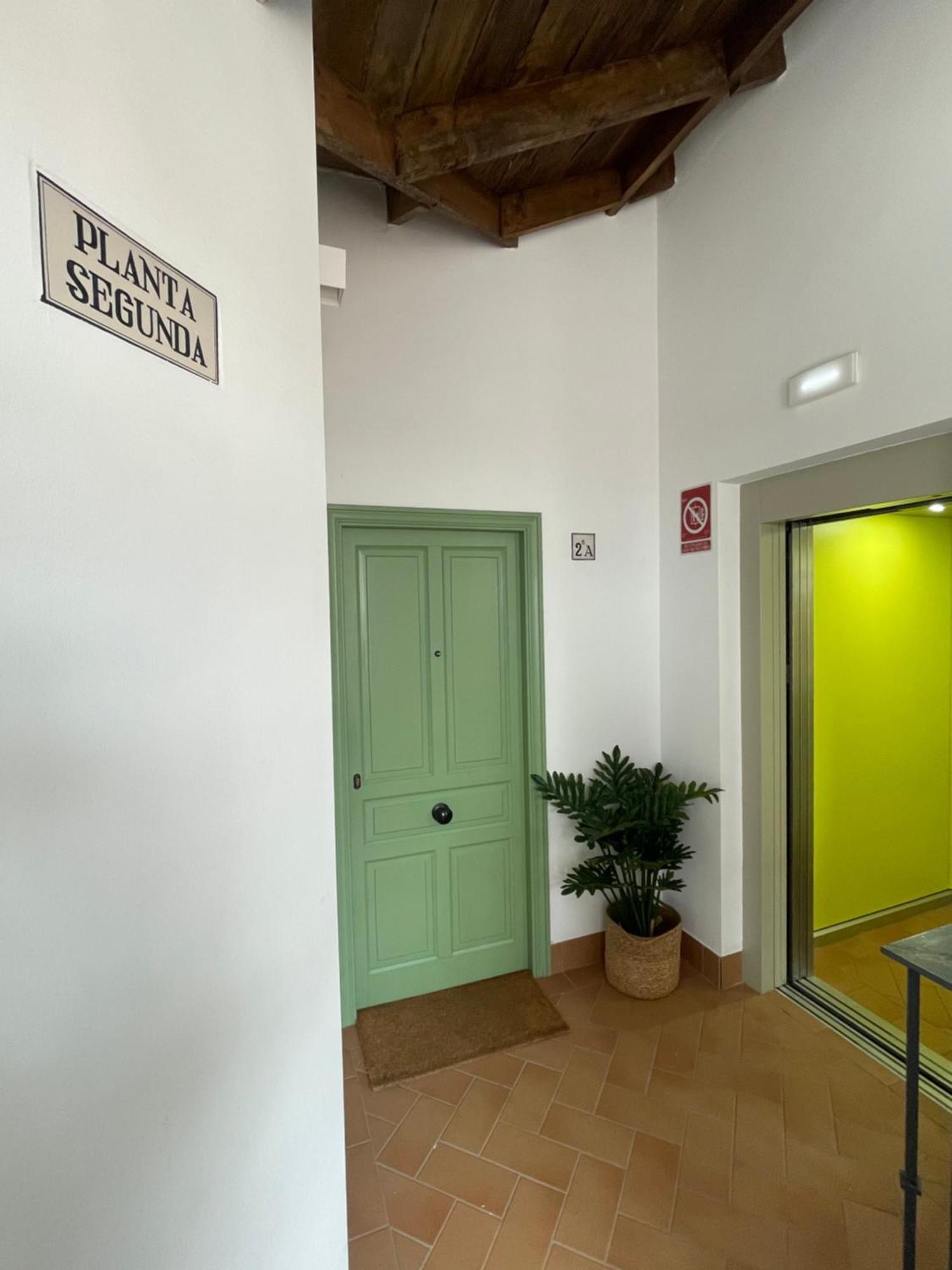 Komodo Gran Poder - Penthouse With Private Pool And Cozy Twin Bedroom Central Apartment Севиля Екстериор снимка