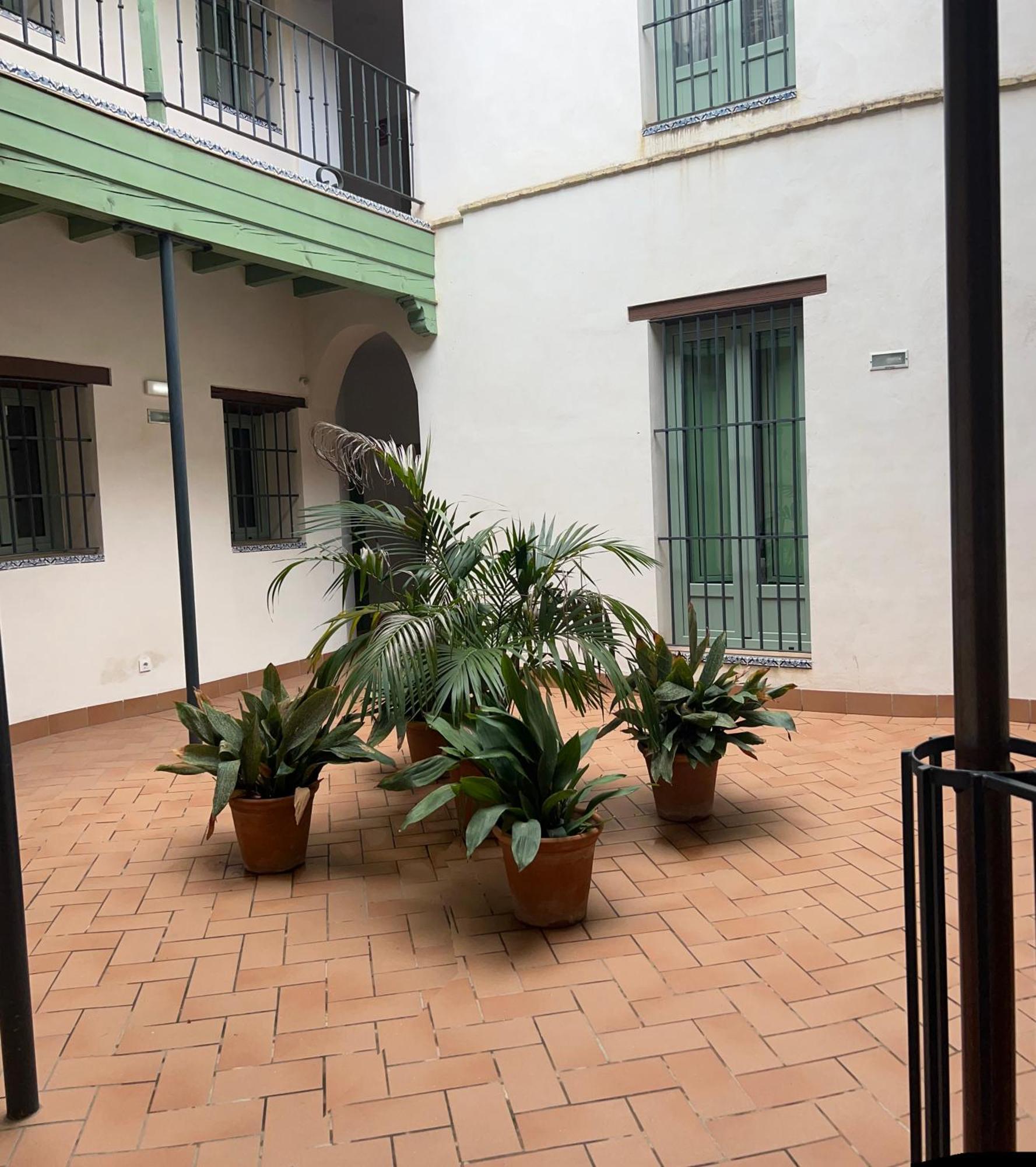 Komodo Gran Poder - Penthouse With Private Pool And Cozy Twin Bedroom Central Apartment Севиля Екстериор снимка