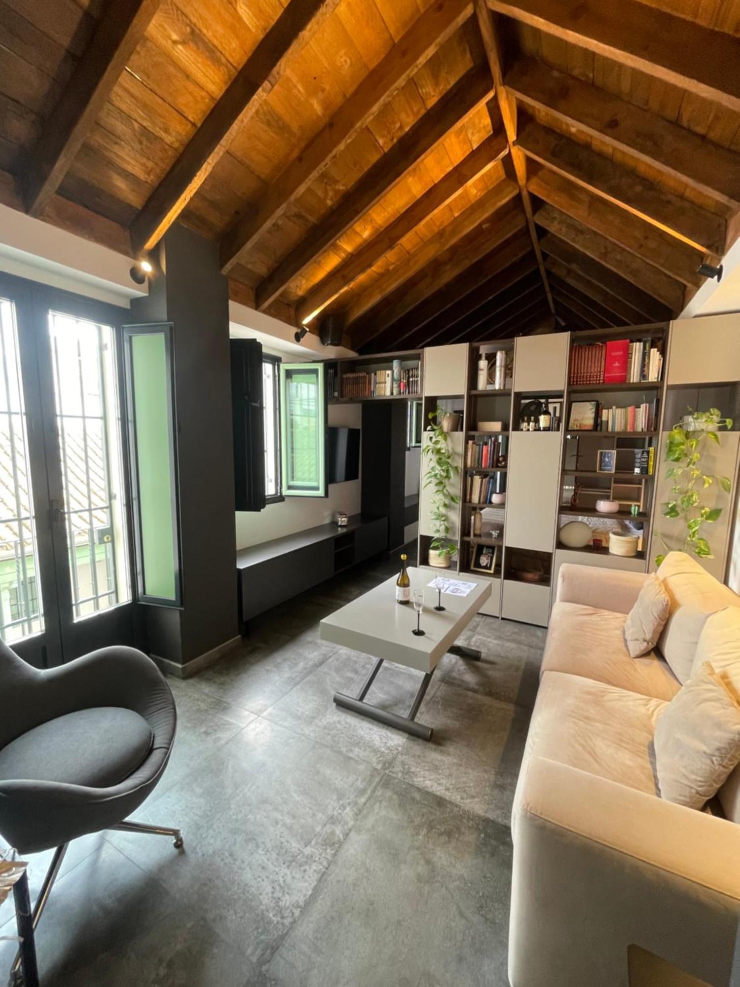 Komodo Gran Poder - Penthouse With Private Pool And Cozy Twin Bedroom Central Apartment Севиля Екстериор снимка