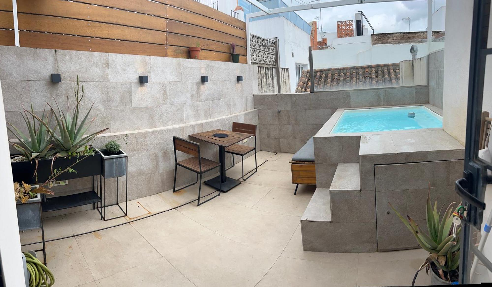 Komodo Gran Poder - Penthouse With Private Pool And Cozy Twin Bedroom Central Apartment Севиля Екстериор снимка