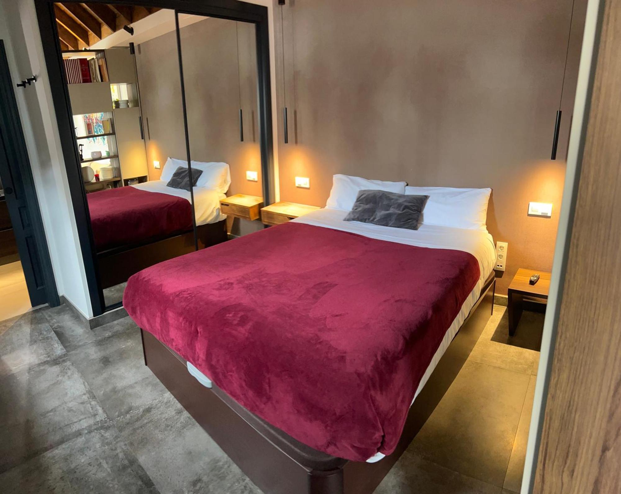 Komodo Gran Poder - Penthouse With Private Pool And Cozy Twin Bedroom Central Apartment Севиля Екстериор снимка